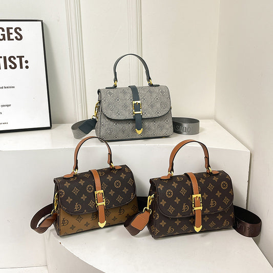 Women's High-grade Printed Retro Alphabet Fashion Crossbody Bags