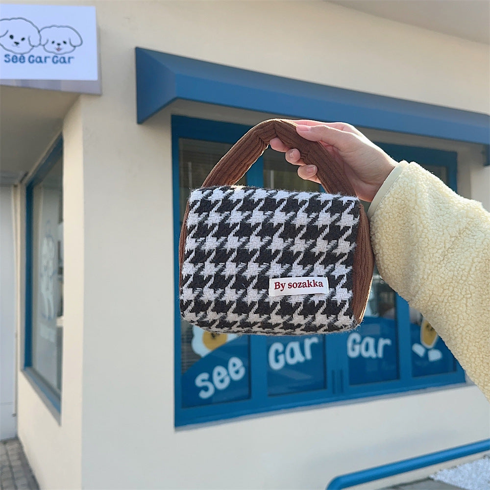 Stylish Woolen Hand Organizing Portable Shopping Handbags