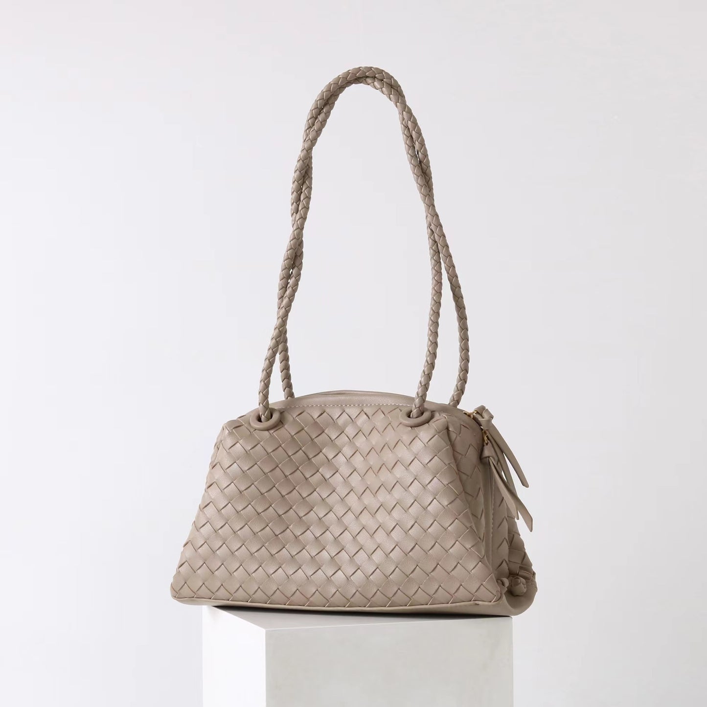 Women's Woven Pillow Light Luxury Minority High-grade Handbags