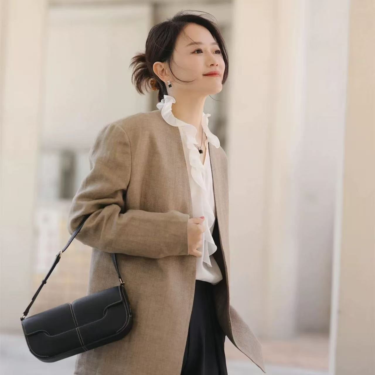 Women's Baguette Niche Designer Leather Retro Smooth Crossbody Bags