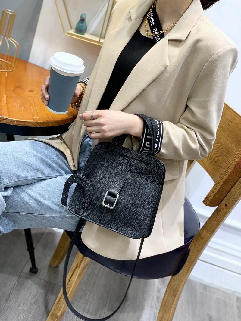 Women's Spring Mini Horseshoe Layer Cowhide Portable Crossbody Bags