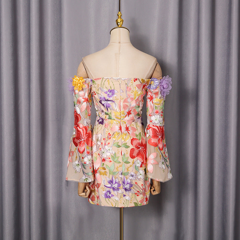 Women's Cluster Embroidered Dress Autumn Bell Sleeve Dresses