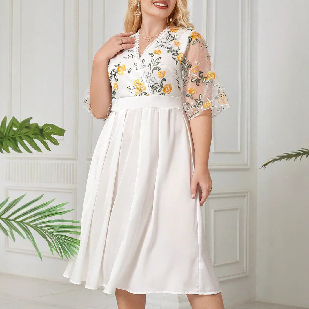 Women's Large Dress Embroidered Lace Cocktail Dresses