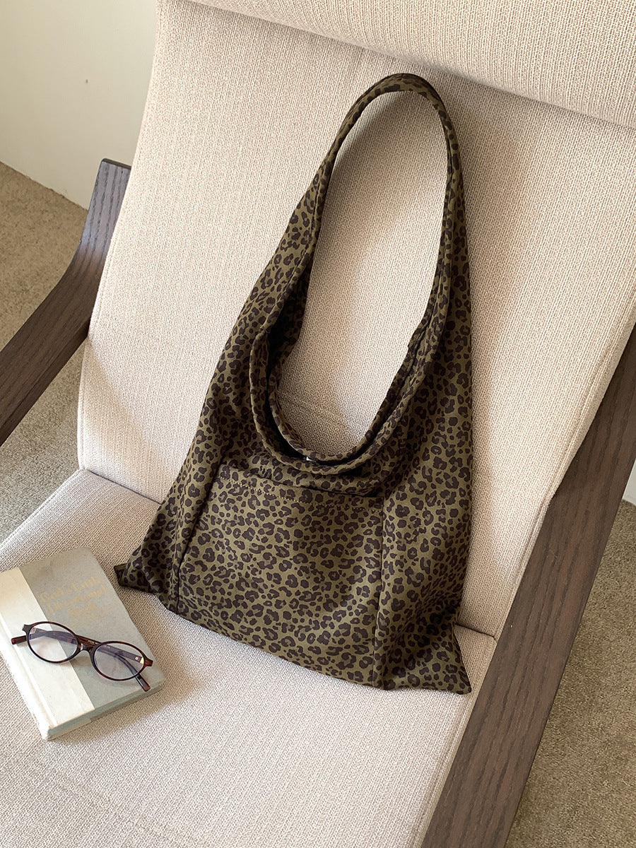 Women's High-grade Personality Trendy Large Capacity Commuter Shoulder Bags