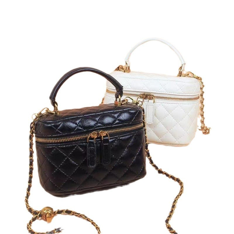 Classic Women's Chain Portable Niche Sheepskin Crossbody Bags