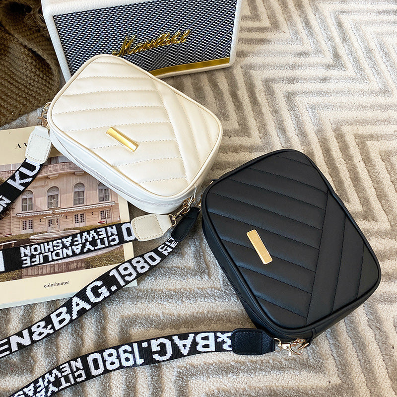 Women's Personalized Embroidered Korean Style Lady Bags