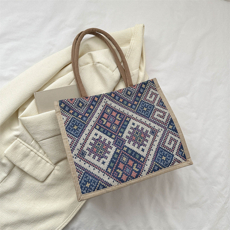 Women's Large Capacity Commuter Fashion Ethnic Style Shoulder Bags