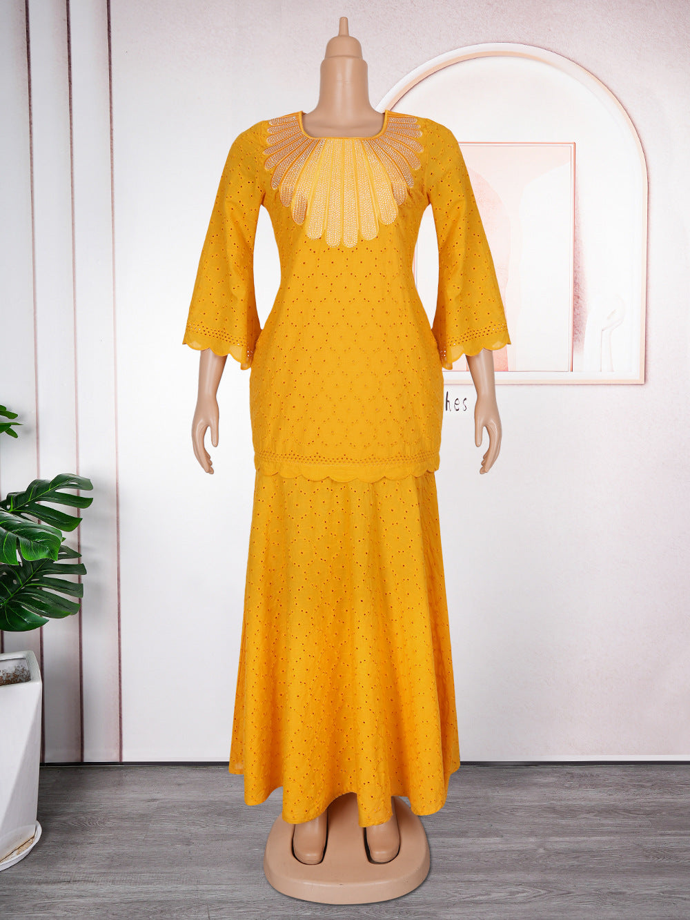 Women's African Wear Lace Long Robe Embroidered Dresses