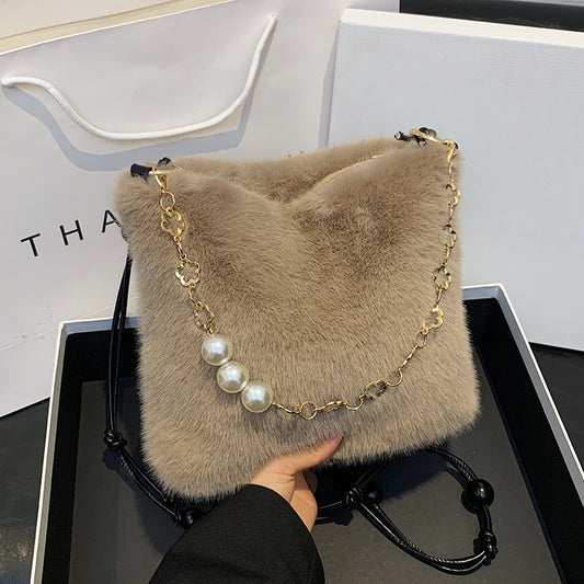 Women's Super Hot Plush Versatile Chain Underarm Shoulder Bags
