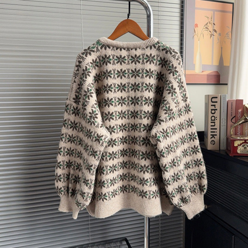Women's Contrast Color Jacquard Soft Glutinous Large Sweaters