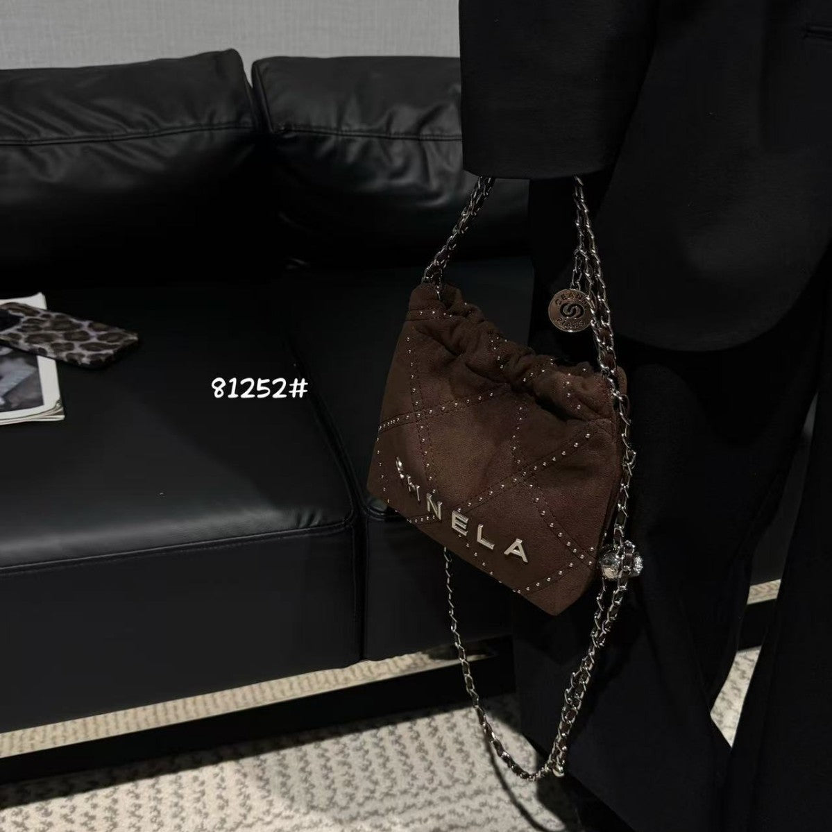 Women's Suede Pattern Retro Debutante Style Chain Tote Bags