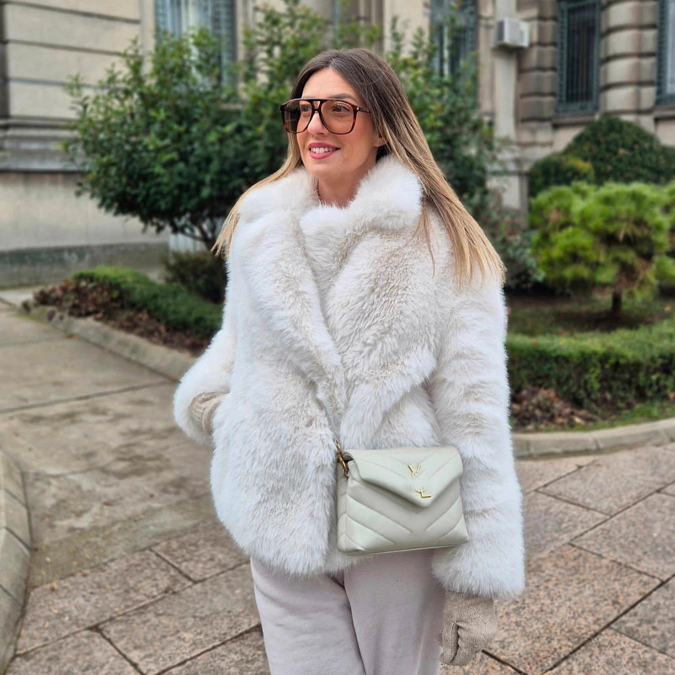 Women's Faux Fur Fashion Artificial Plush Collar Coats