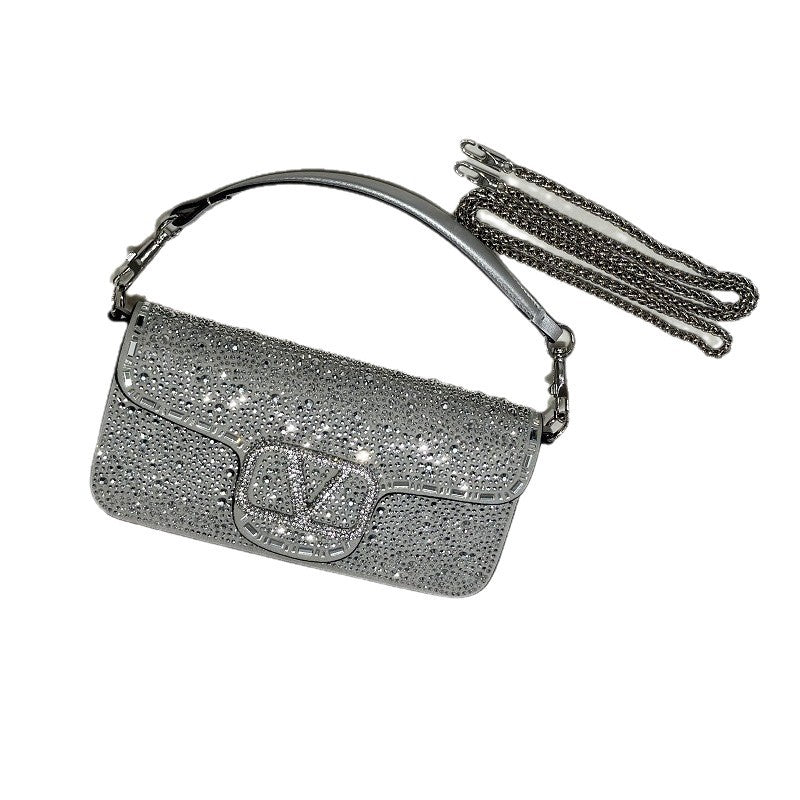 Comfortable Full Diamond Female Hand Holding Evening Bags