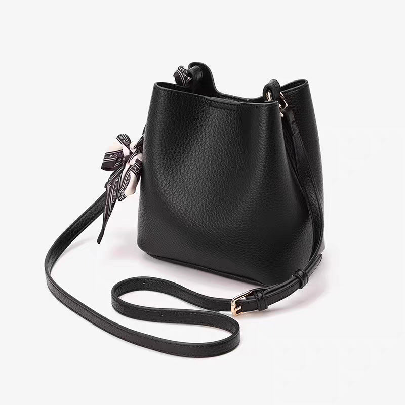 Woven Strap Bow Decoration Commuter Daily Light Shoulder Bags