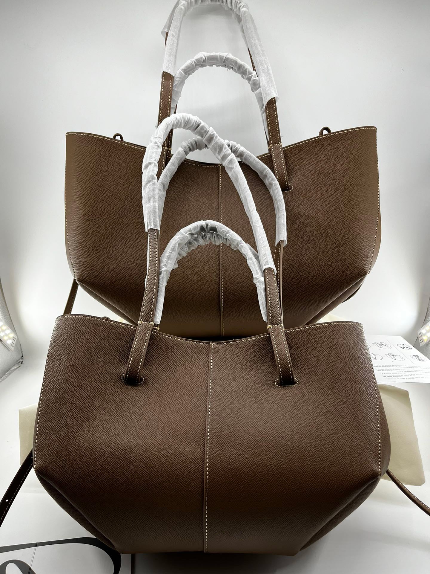 Large Capacity Underarm Retro Minority Design Handbags