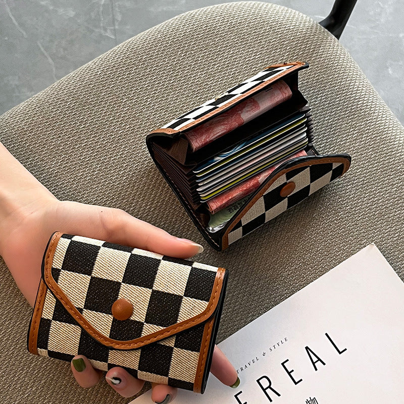 Women's Classic Slouchy Style Exquisite Design Card Holder