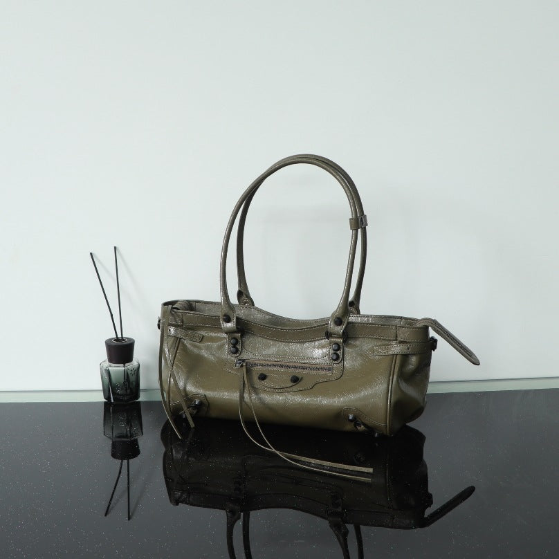 Punk Hot Rivet First Layer Cowhide Armpit Bags