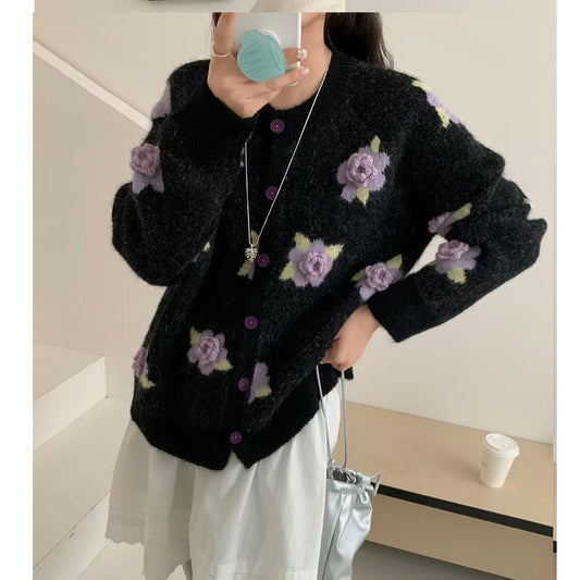 Women's Gentle Flower Embroidered Cute Loose Knitted Knitwear