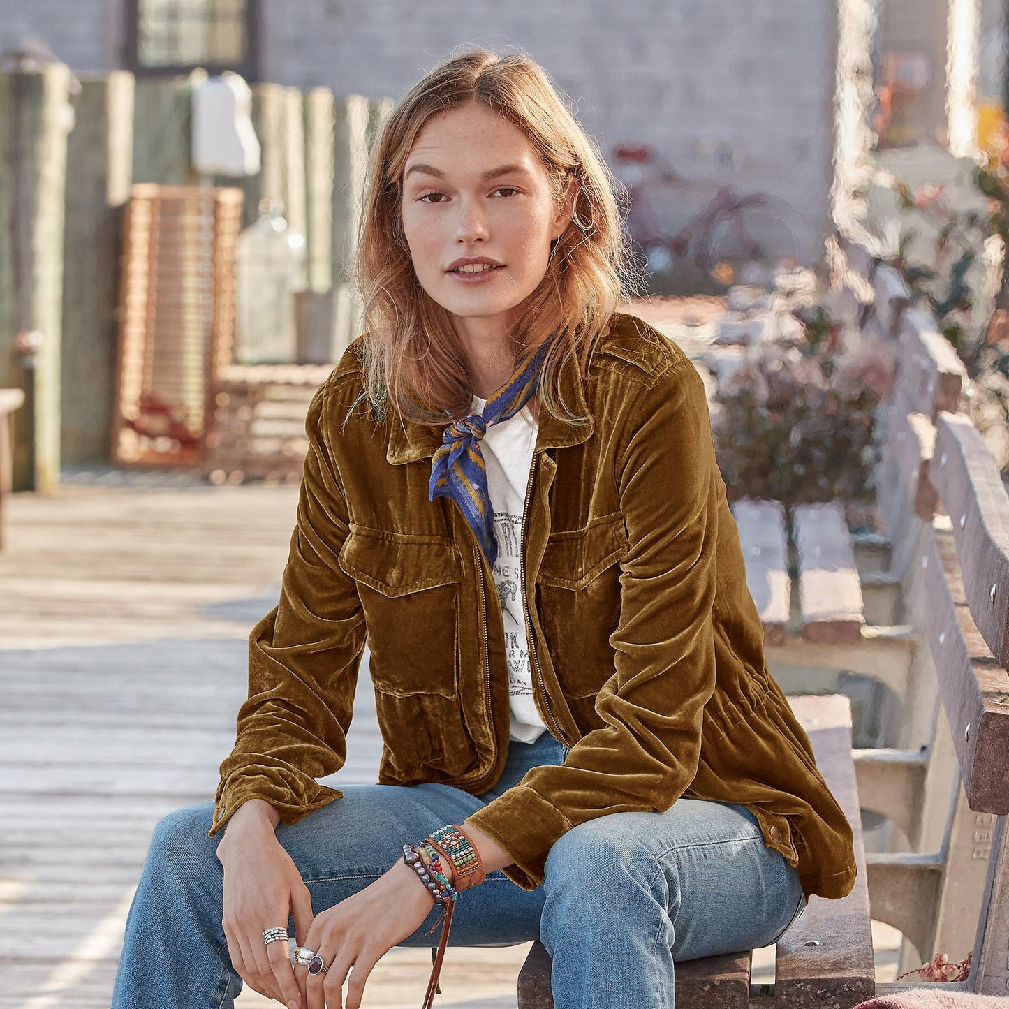 Women's Windbreaker Gold Veet Long Sleeve Jackets