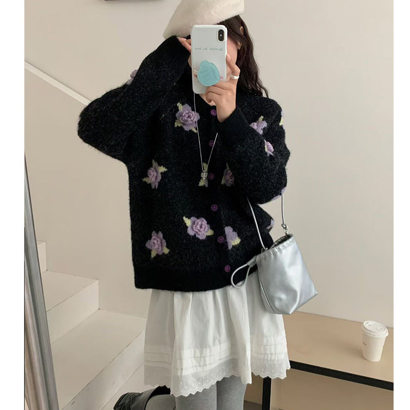 Women's Gentle Flower Embroidered Cute Loose Knitted Knitwear