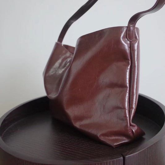 Fashion Women's Design Oil Wax Leather Crossbody Bags