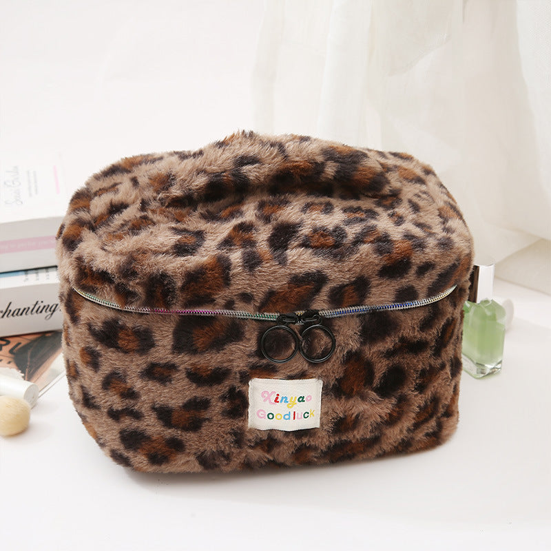 Plush Large Capacity Storage Leopard Print Hand-held Make-up Cosmetic Bags