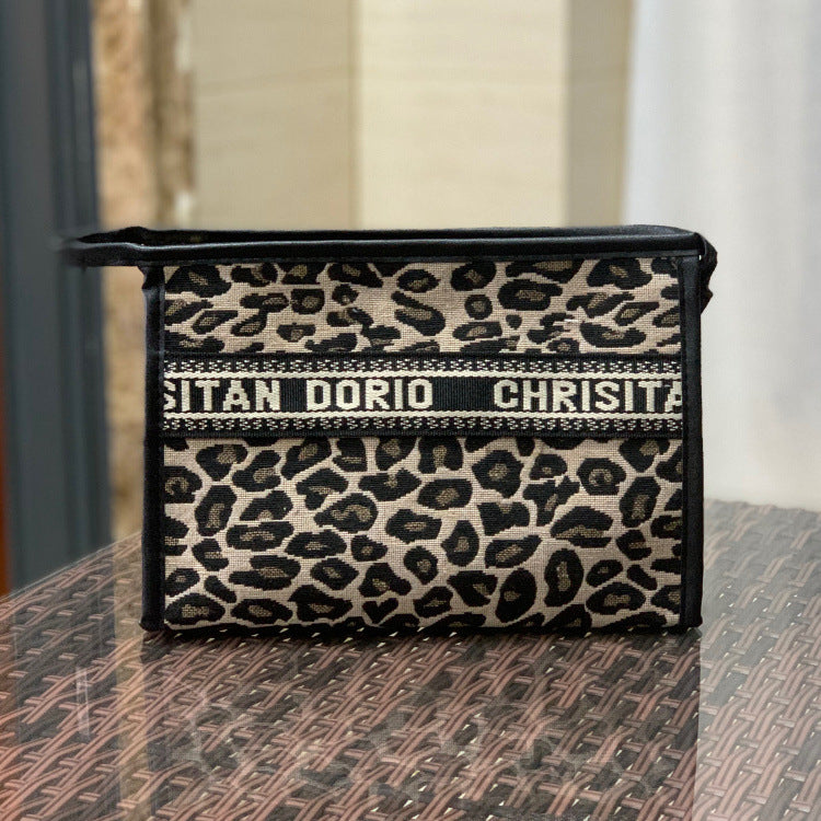 Classic Leopard Pattern Large Capacity Wash Hand Carrying Snack Handbags