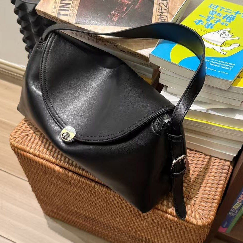 Pretty Trendy Women's Leather Versatile Large Lock