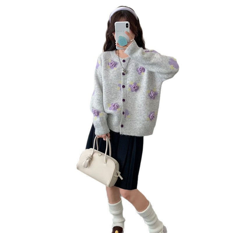 Women's Gentle Flower Embroidered Cute Loose Knitted Knitwear