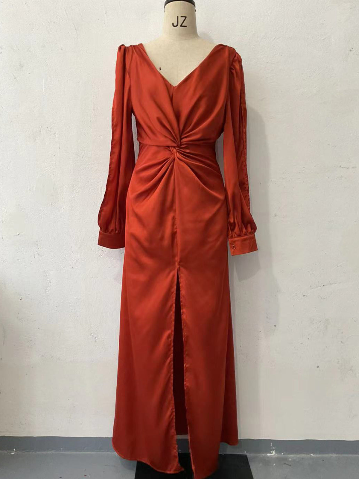 Long Sleeve Slim Fit Slit Temperament Dresses