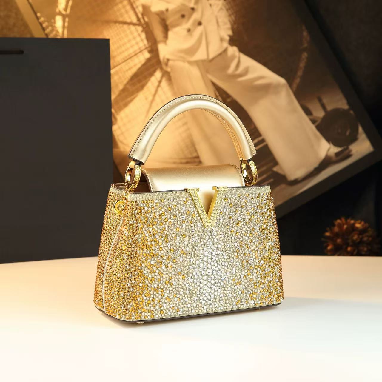 Versatile Women's High-grade Rhinestone Fashion Leather Crossbody Bags