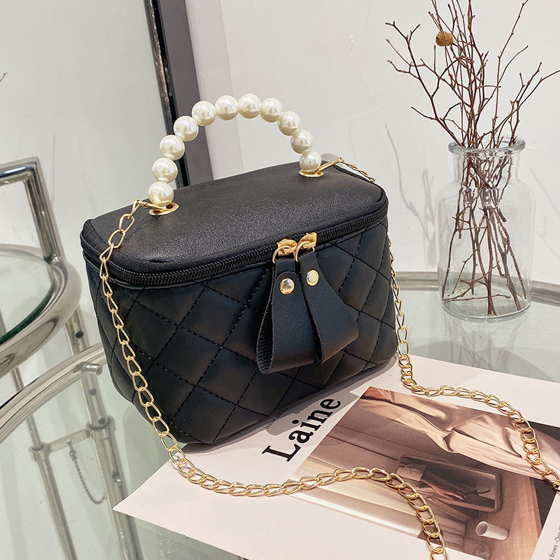Women's Slouchy Elegant Embroidered Pearl Mini Evening Bags