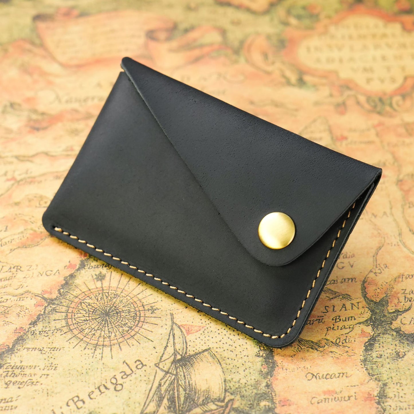 Handmade Simple Leather Sleeve Creative Snap Crazy Card Holder