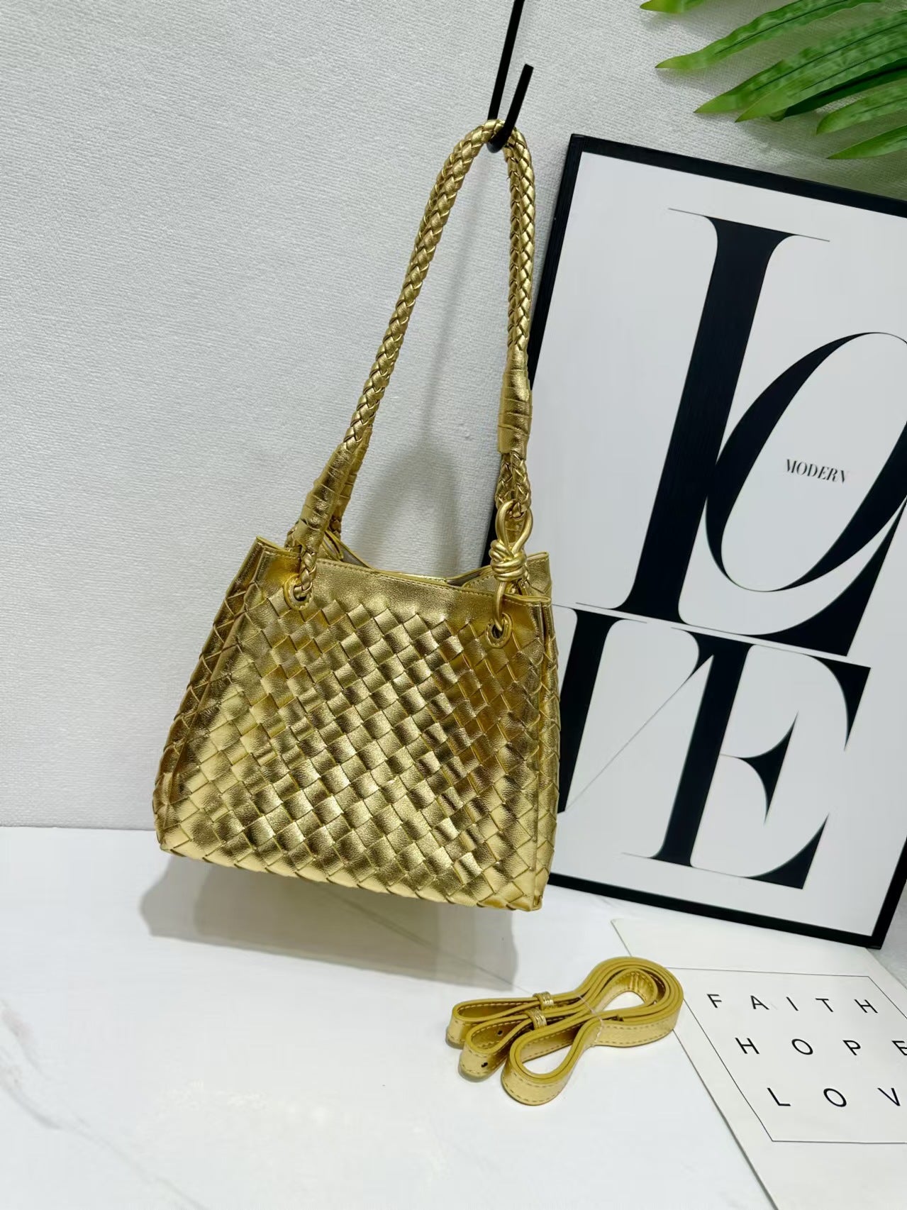 Unique Portable Vegetable Basket Premium Design Handbags