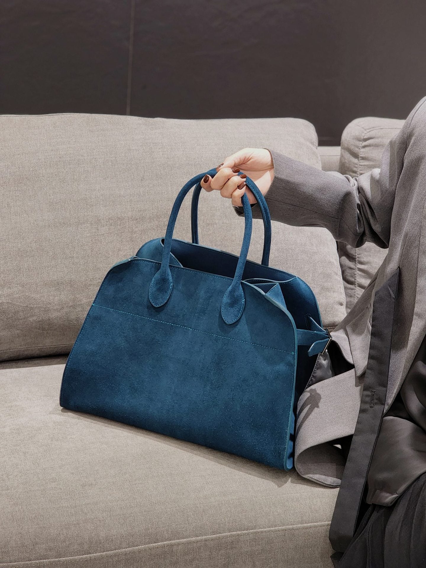 Fashion Women's Suede Large Capacity Cowhide Bags