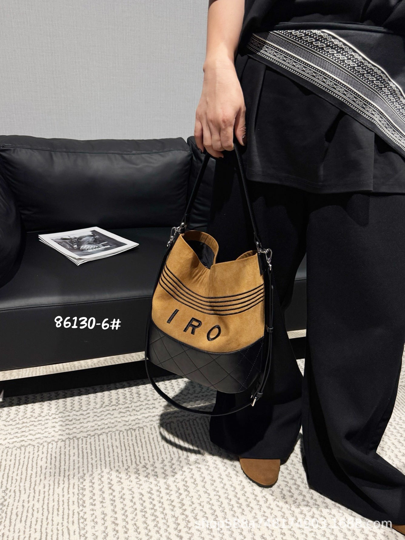 Women's Underarm Large Capacity Loose Feeling Commuter Bags