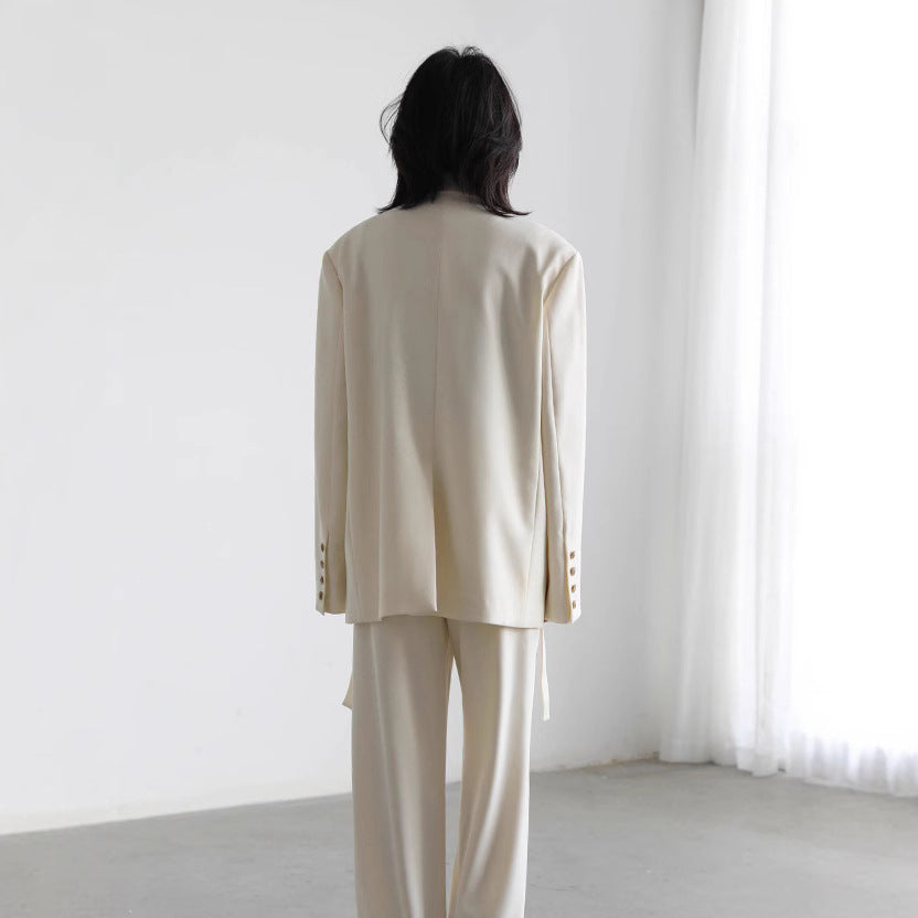Wide Shoulder Ribbon Mid-length Drape White Suits