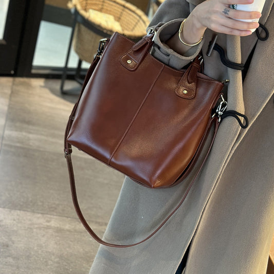 Women's Retro Stylish Good Texture Soft Leather Shoulder Bags