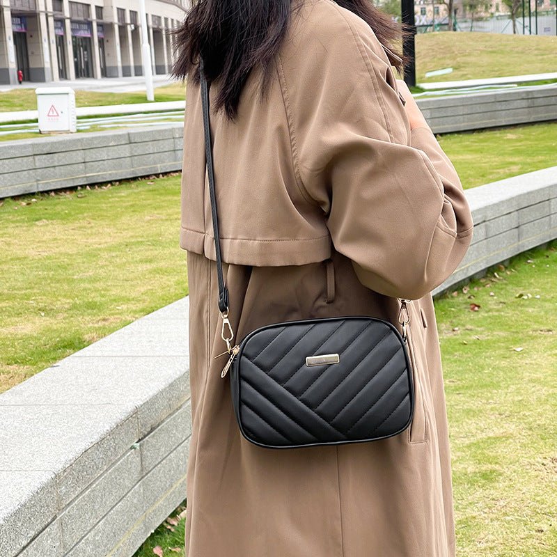 Embroidered Large Capacity Trendy Fashion Solid Bags