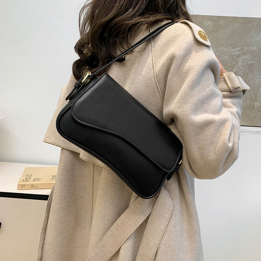 Women's Flip Magnetic Snap Commuting Fashion Simple Underarm Shoulder Bags