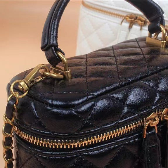 Classic Women's Chain Portable Niche Sheepskin Crossbody Bags