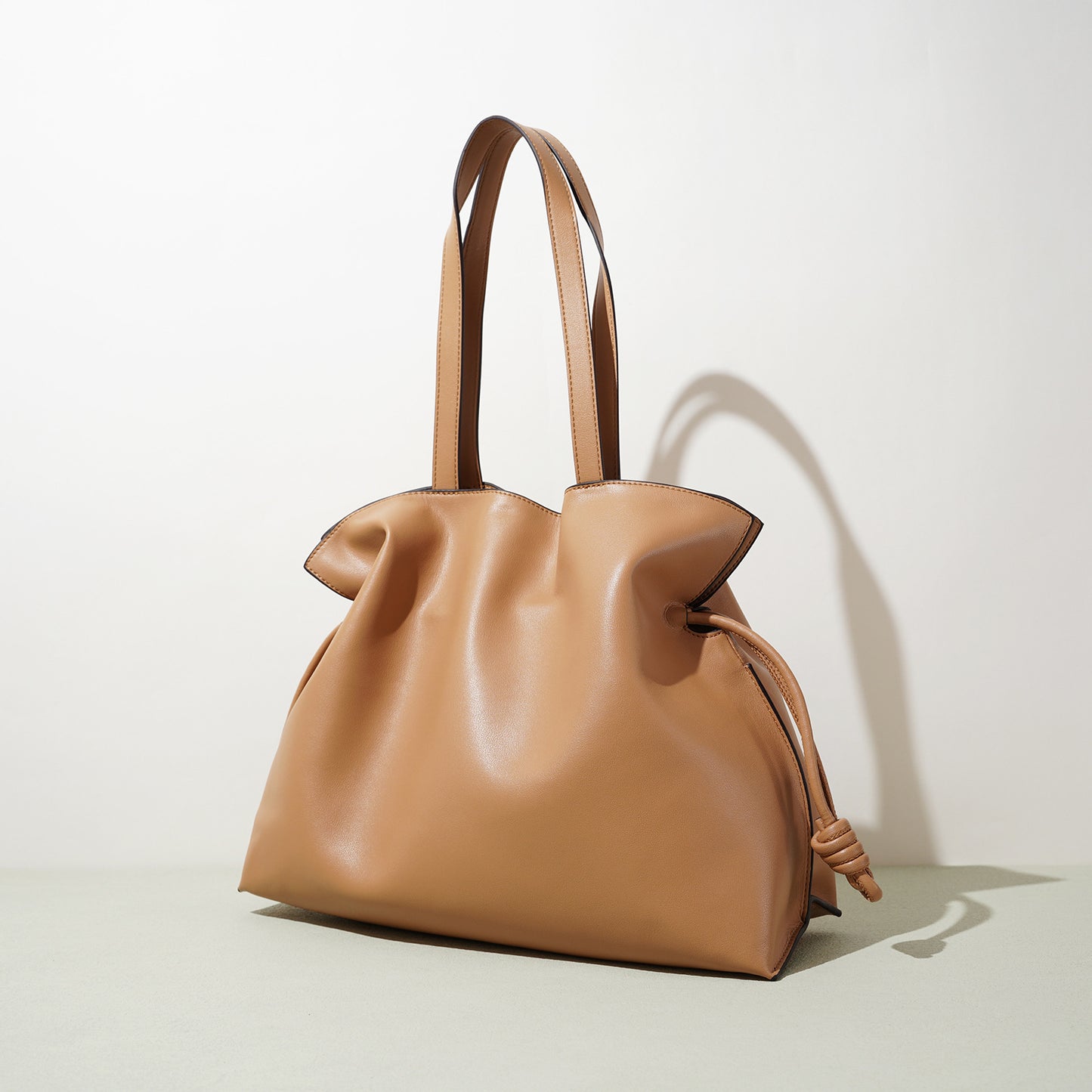 Fashion Charming Innovative Women's Leather Commuter Bucket Bags