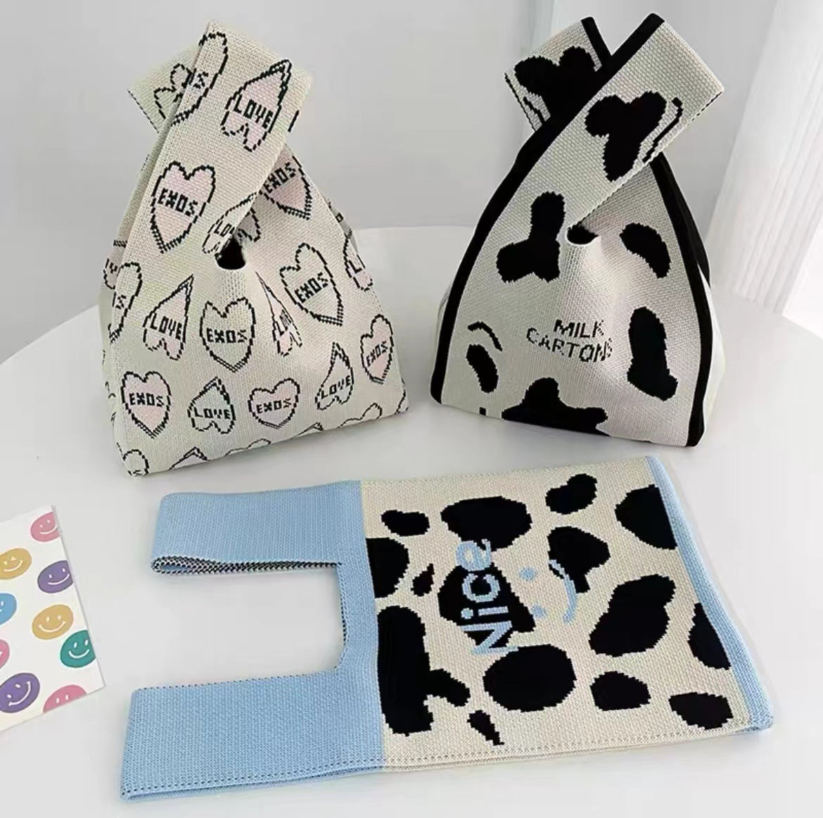 Women's Style Large Capacity Knitted Fashion Cartoon Tote Bags