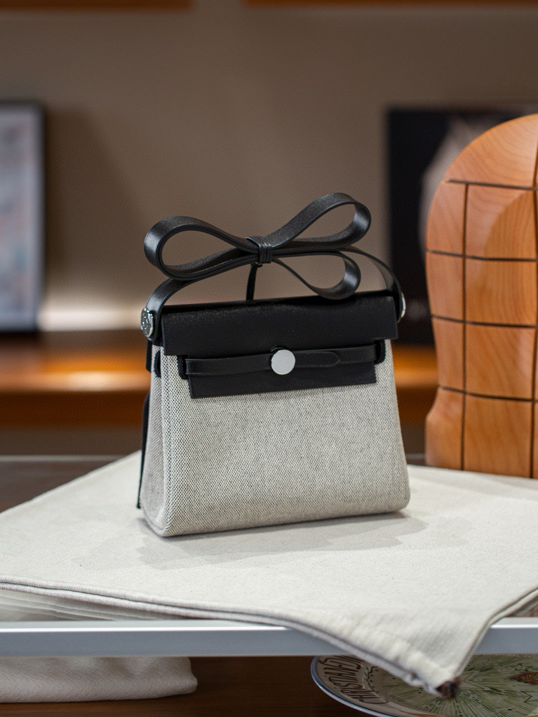 Canvas Layer Calfskin Wax Thread Hand Crossbody Bags