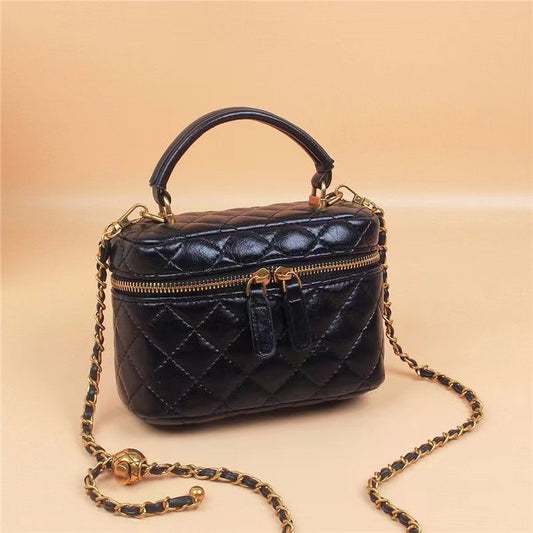 Classic Women's Chain Portable Niche Sheepskin Crossbody Bags