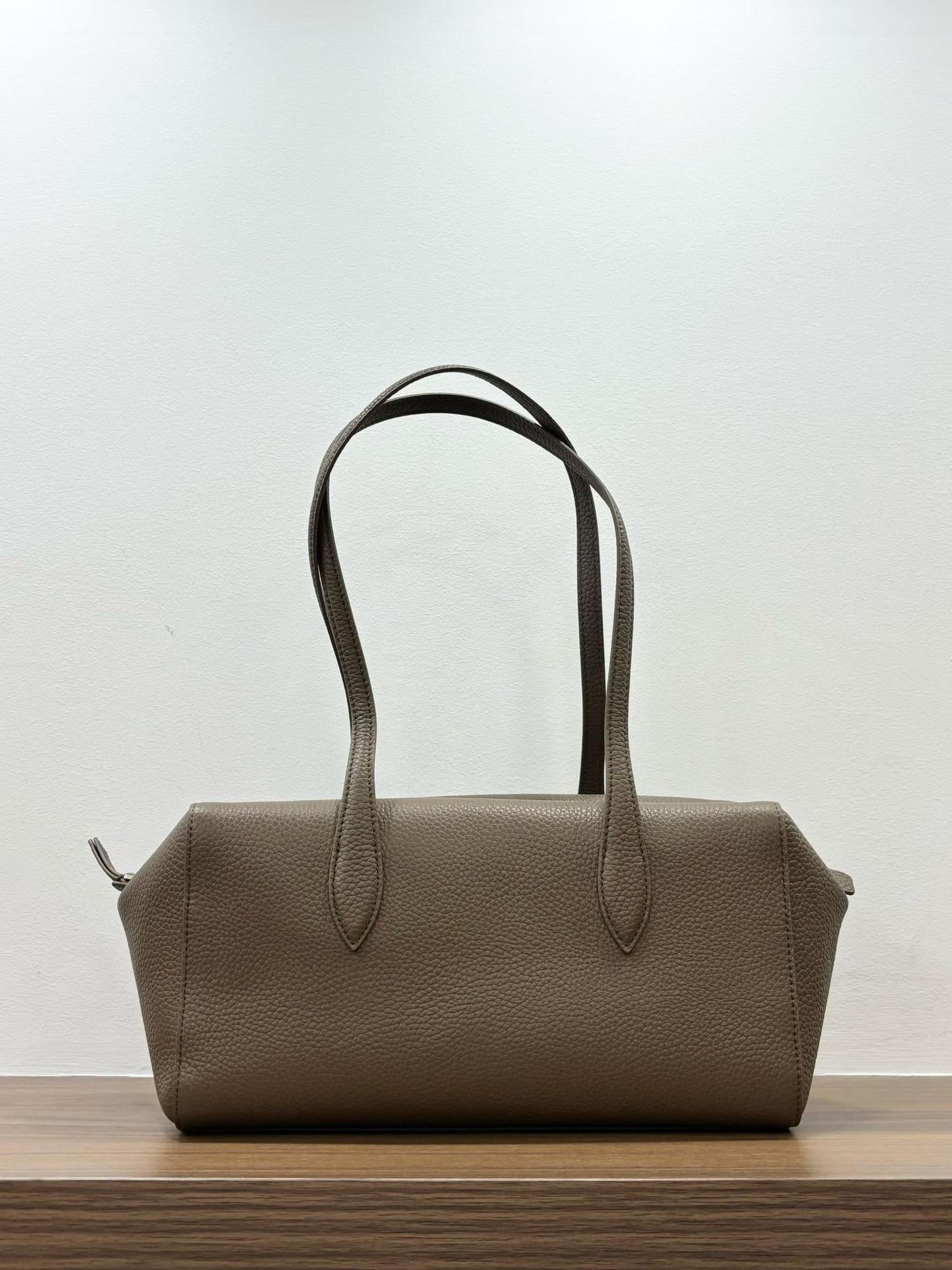 Women's Retro Simple Suede Commuter High-grade Handbags