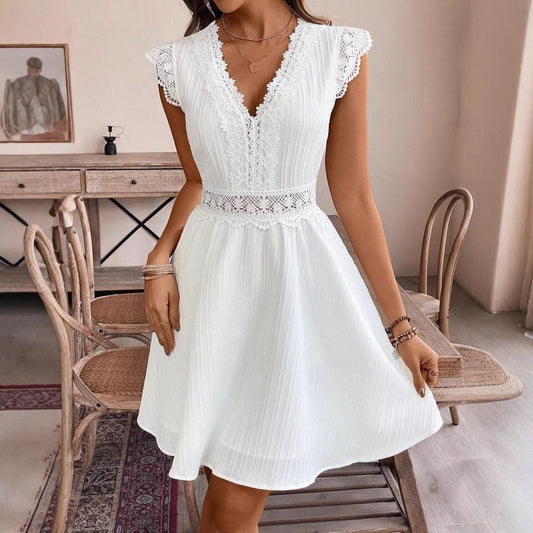 Women's Hollow Out Waist Trimming Short-sleeved Fashion Wear Slim Dress