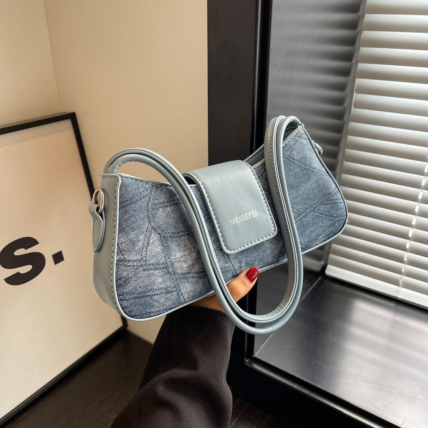 Women's Fashion Design Underarm Niche Western Style Bags