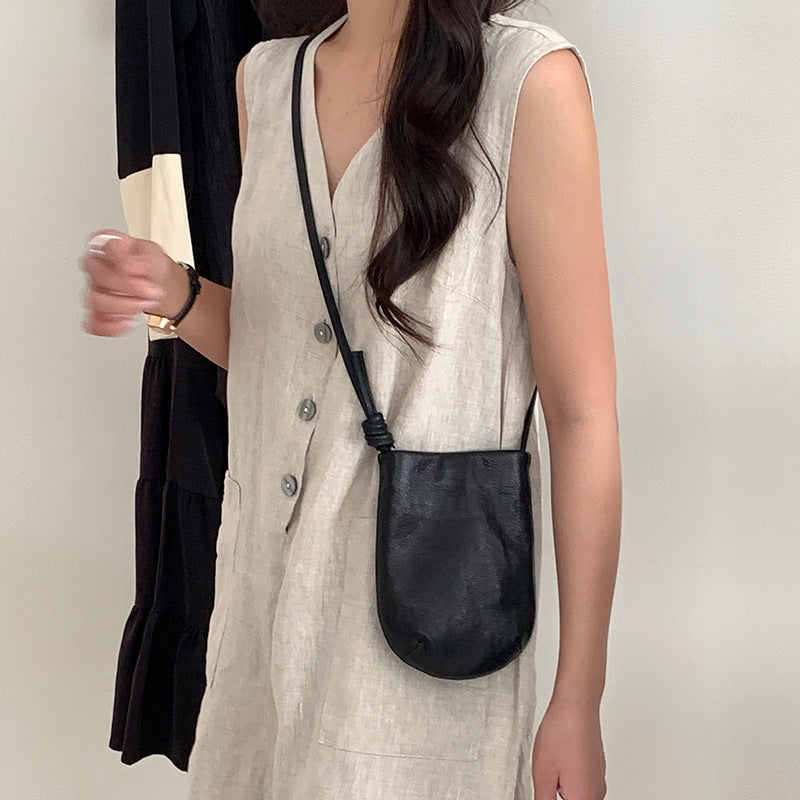 Women's Leather Retro Vegetable Tanning Pier Mini Crossbody Bags