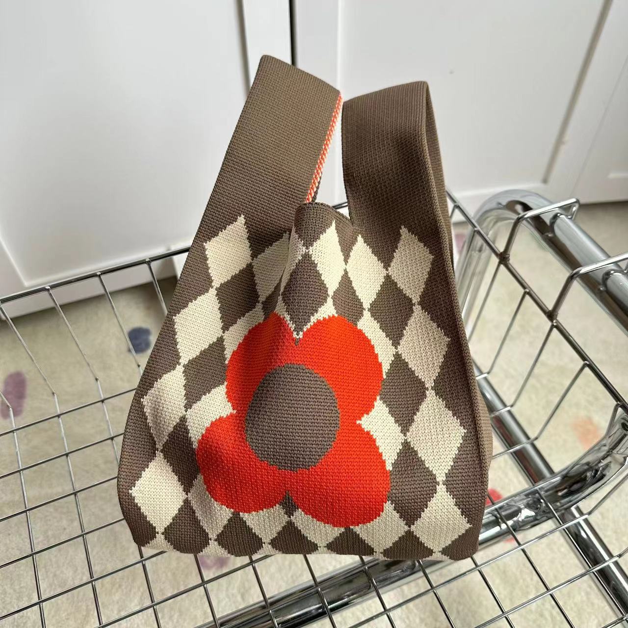 Women's Versatile Rhombus Flower Knitted Underarm Shoulder Bags
